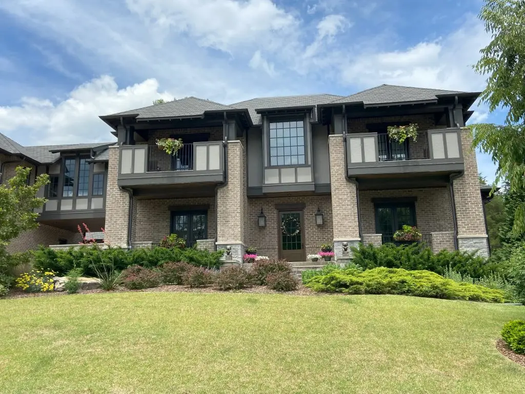 BGREEN. home. PIC1